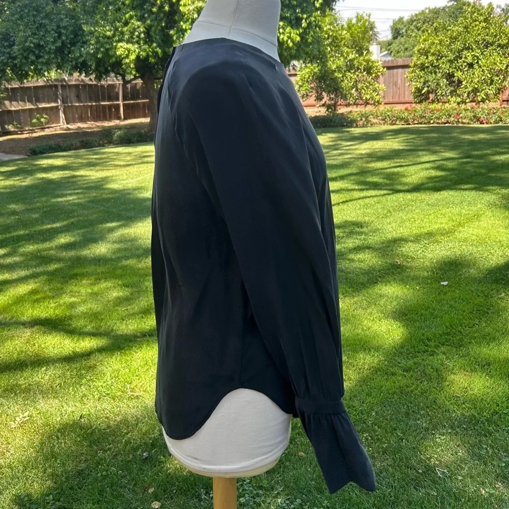 NWT FRAME Denim Voluminous Cuff Silk Blouse - Black Size Medium - Picture 8 of 12